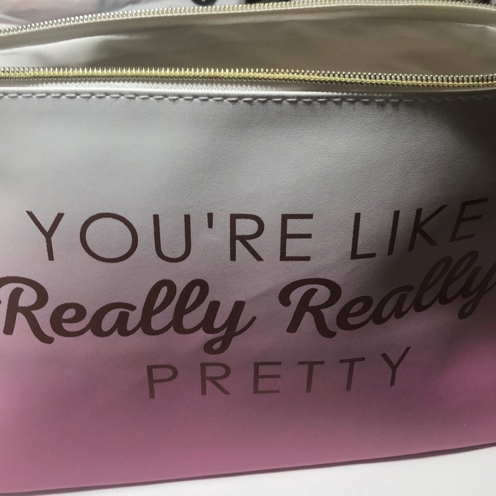 Makeup Bag - Picture 6 of 6